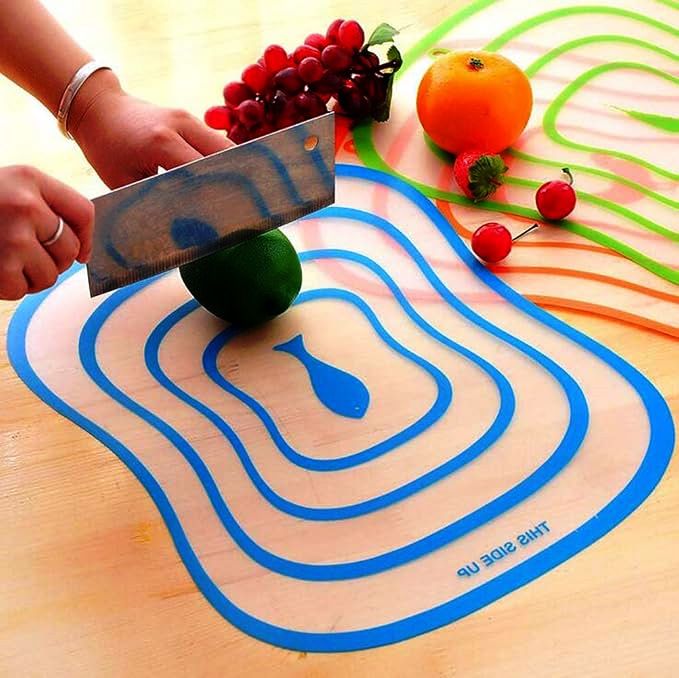 Flexible Cutting Board Set Premium 4 Pieces Transparent jestore-eg.com (9) بلانشة تقطيع مرنة 4 قطع شفافة كبيرة غير قابلة للانزلاق لتقطيع الفواكه والخضروات بأمان في المطبخ set of 4 transparent flexible cutting boards large non-slip plastic for chopping fruits vegetables safely