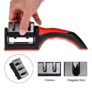 3 stage manual knife sharpener stainless steel black red with comfortable handle for safe easy sharpening مسن سكاكين يدوي 3 مراحل فولاذ مقاوم للصدأ أحمر أسود مع مقبض مريح لشحذ السكاكين بأمان وسرعة في المطبخ